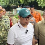 Sungai Tercemar Pestisida di Tangsel, Pemkot Sebar Karbon Aktif dan Teknologi N Level 1