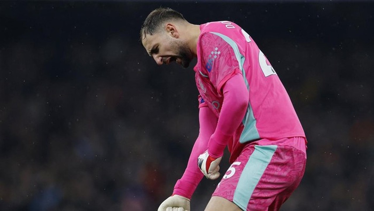David Seaman Kritik Selebrasi Gianluigi Donnarumma: ‘Nggak Usah Lebay Rayakan Penyelamatan’