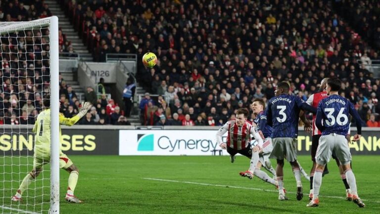 Arsenal Gagal Menang Lawan Brentford, Senjata Bola Mati Justru Berbalik Menyerang The Gunners