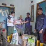 BRI Peduli Bersih-bersih Masjid Pengungsian Cisarua Pasca Longsor Bandung Barat