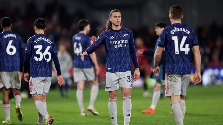 Arsenal Ditahan Brentford, Mikel Arteta Bantah Tertekan Usai Manchester City Menang