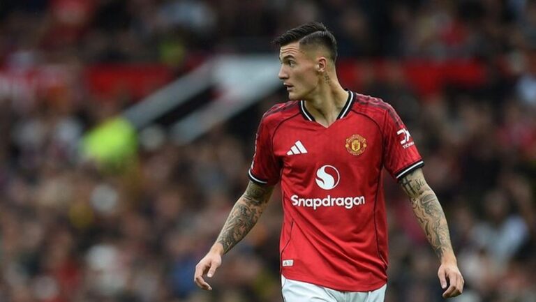 Benjamin Sesko Puji Michael Carrick: MU Lebih Kreatif dan Menikmati Permainan