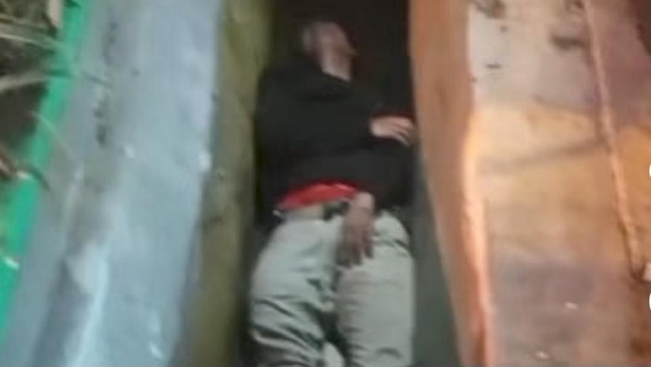 Motor Tabrak Trotoar di Bogor, Pengendara Terkapar di Selokan dengan Kaki Patah