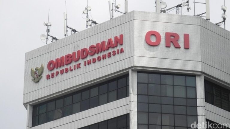 Polemik Ketua RT Tanjung Barat: Lurah Rizki Wijaya Diadukan ke Ombudsman RI