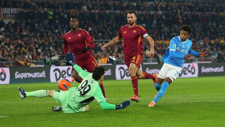 AS Roma Hadapi Napoli: Rekor Buruk Melawan Tim Papan Atas Jadi Momok