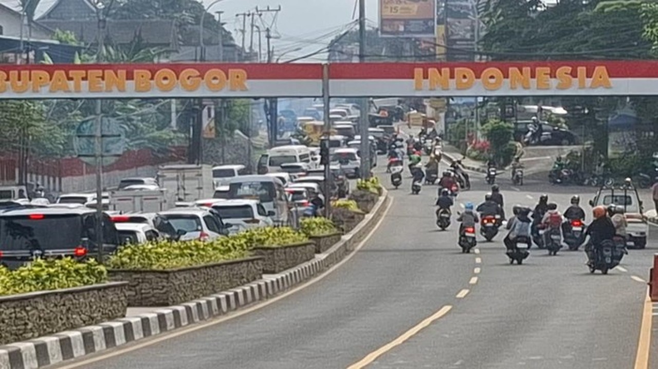 Libur Panjang Imlek, Polisi Terapkan One Way Arah Puncak Bogor Mulai Pagi Ini