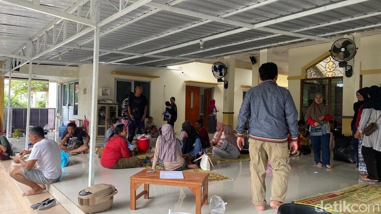 Banjir Terjang Tembalang Semarang, Ratusan Warga Terdampak Akibat Hujan Deras