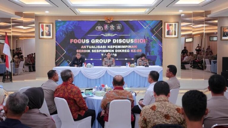 10 Serdik Sespimmen Polri Asah Kepemimpinan di Polres Tangerang Selatan