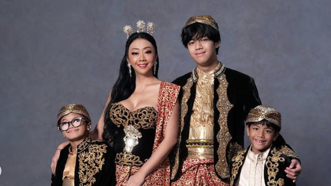 Asri Welas Fokus Tanggung Jawab Penuh Demi Tiga Anaknya Setelah Menjadi Orang Tua Tunggal