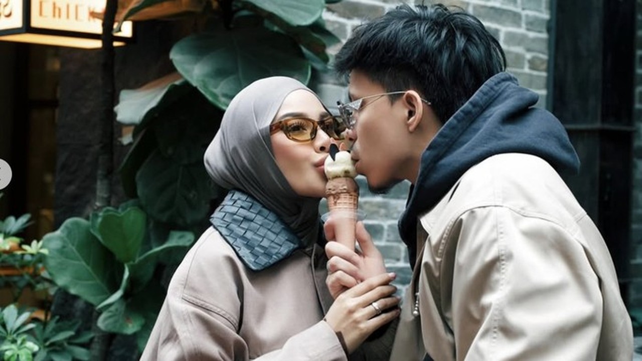 Atta Halilintar Bantah Isu Gen Halilintar Cuek pada Aurel Hermansyah dan Cucu