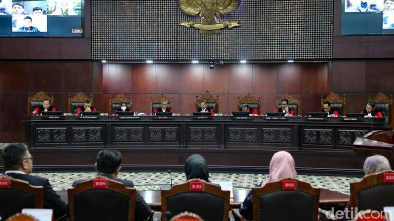 MK Tolak Gugatan UU ASN Soal Penugasan TNI-Polri, Persoalkan Legal Standing Pemohon