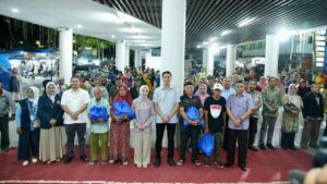 Jelang Ramadan, Andre Rosiade Salurkan 5.000 Paket Sembako untuk Warga Sawahlunto