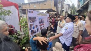 Satpol PP DKI Jakarta Mulai Program Bedah Rumah Warga Kurang Mampu dengan Dana Iuran Anggota