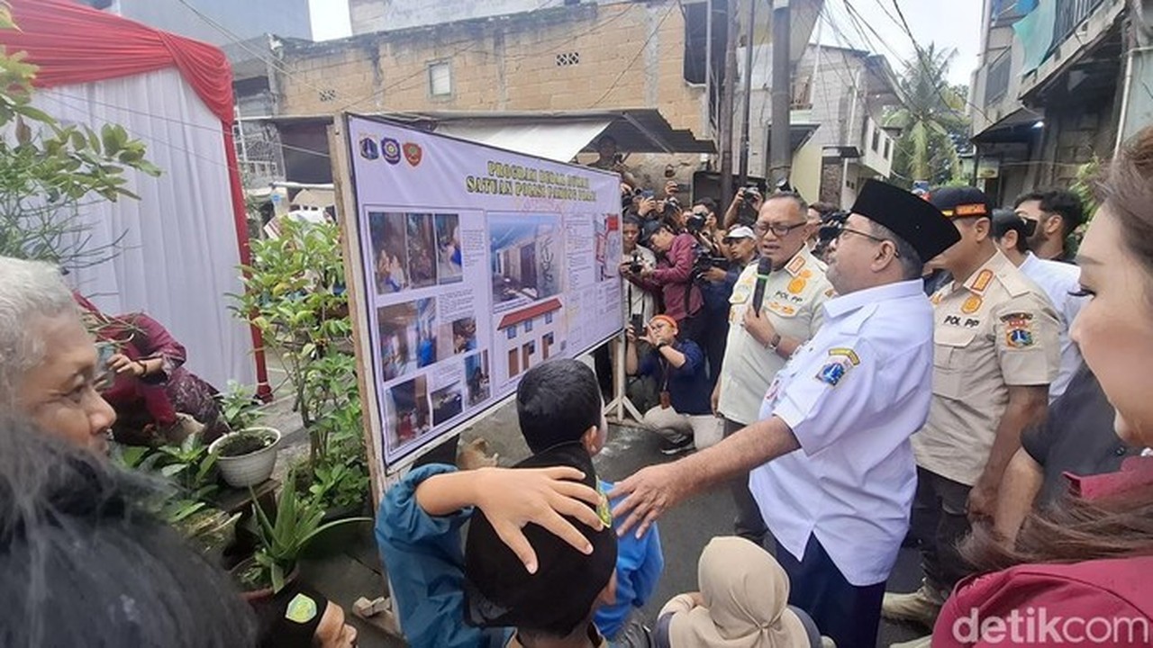 Satpol PP DKI Jakarta Mulai Program Bedah Rumah Warga Kurang Mampu dengan Dana Iuran Anggota