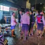 Pria di Depok Live TikTok Karaoke di Pinggir Tol, Pengguna Jalan Merasa Waswas
