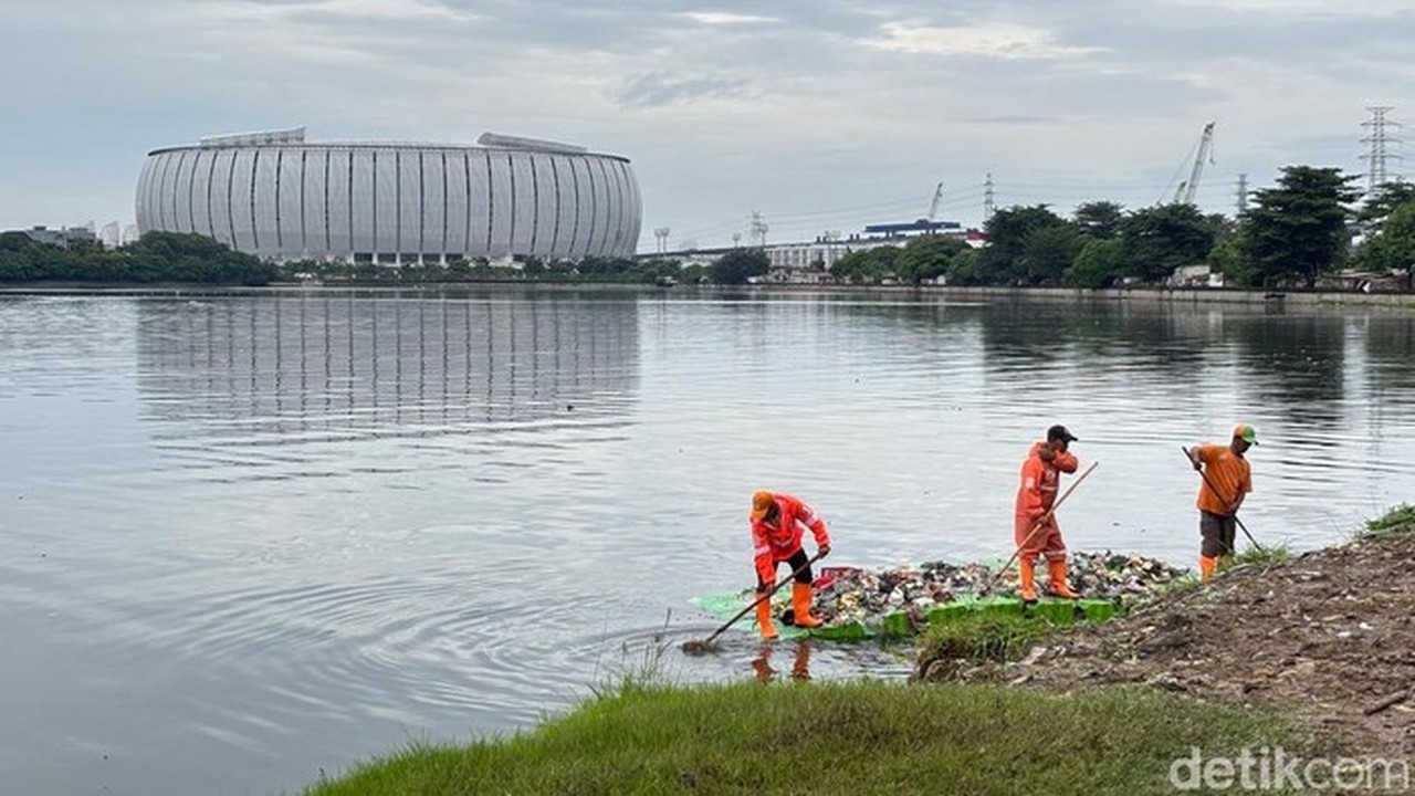 30 Personel Damkar dan 2 Perahu Karet Dikerahkan Cari Warga Tenggelam di Danau Sunter