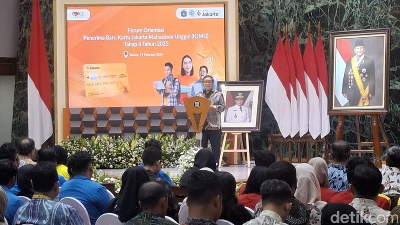 Pramono Anung Serahkan KJMU kepada 2.524 Mahasiswa DKI Jakarta untuk Pendidikan Lebih Baik Pramono Anung Serahkan KJMU kepada 2.524 Mahasiswa DKI Jakarta untuk Pendidikan Lebih Baik