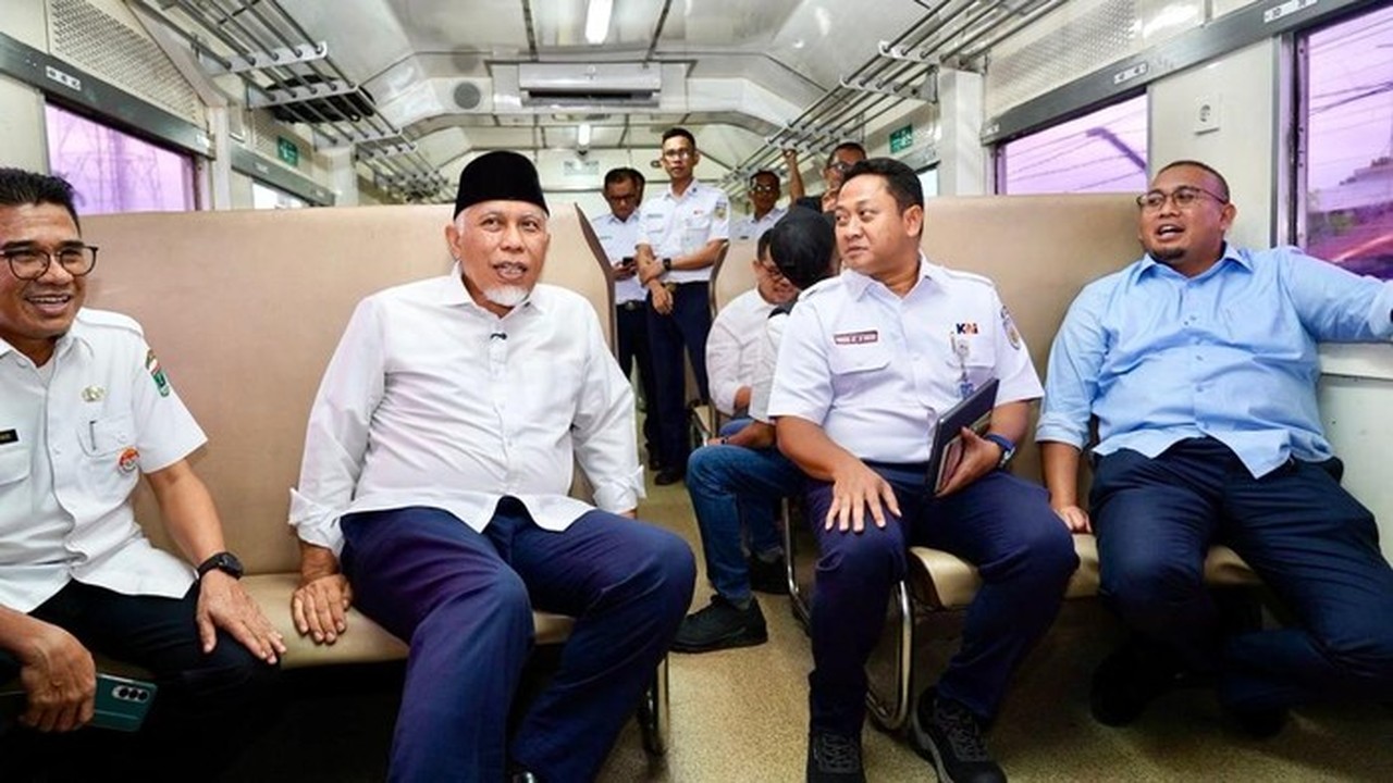 Andre Rosiade dan Gubernur Sumbar Jajal Kereta, Matangkan Rencana Commuter Line Padang