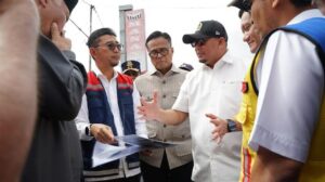Andre Rosiade, Dony Oskaria, dan Bobby Rasyidin Tinjau Proyek Flyover Padang Luar