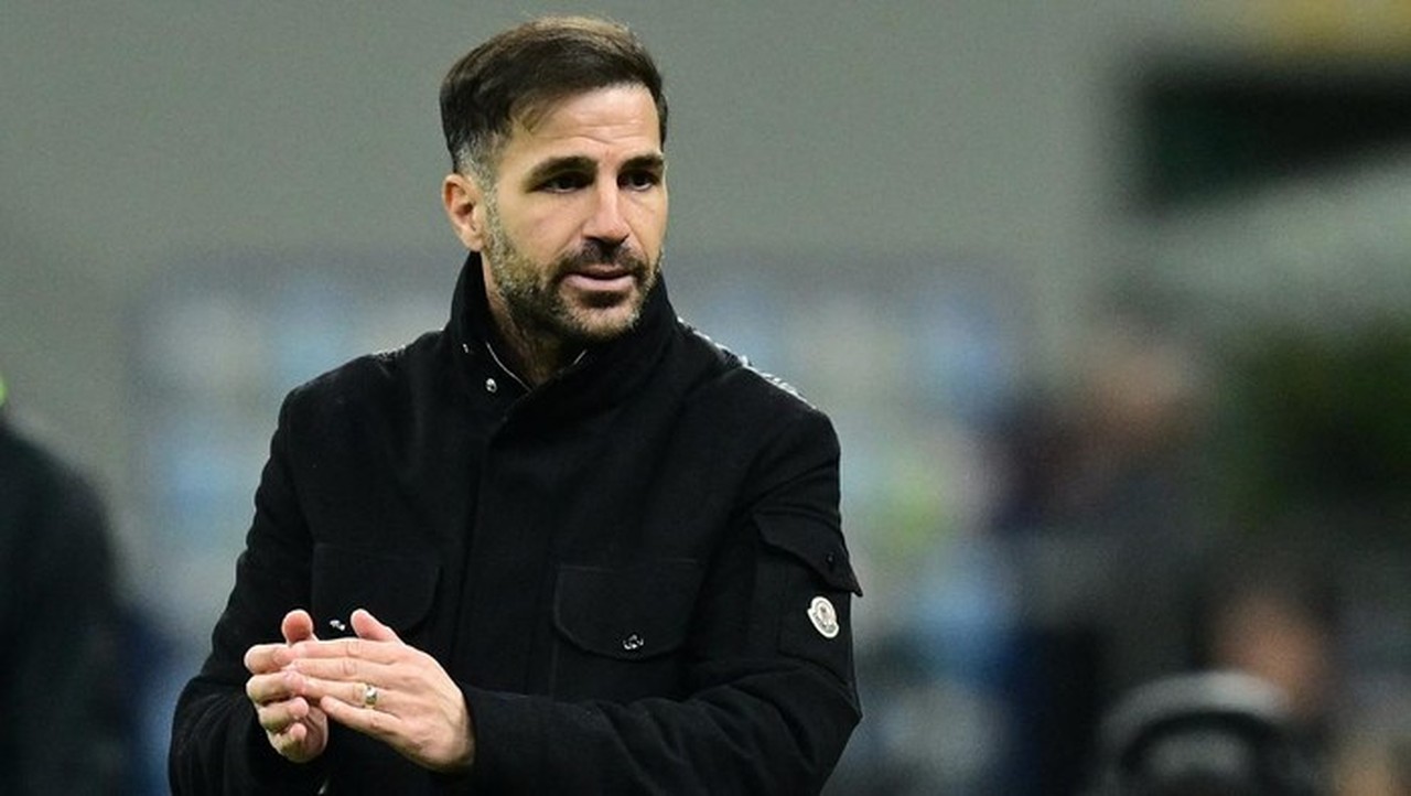 Fabregas Akui Tindakan Tak Sportif ke Saelemaekers, Minta Maaf Usai Milan vs Como Imbang Fabregas Akui Tindakan Tak Sportif ke Saelemaekers, Minta Maaf Usai Milan vs Como Imbang