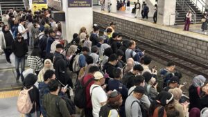 Suasana Stasiun Manggarai Jelang Buka Puasa: Peron 10-11 dan 3-4 Jadi Titik Terpadat