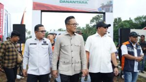 Andre Rosiade dan Dony Oskaria Resmikan Pembangunan Huntap Korban Galodo Tanah Datar