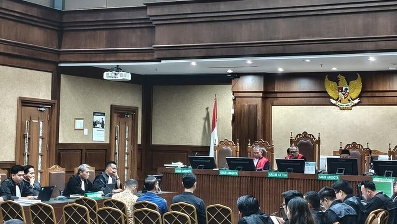 Dua Terdakwa Kasus Tata Kelola Minyak Bantah Oplos BBM, Sebut Reputasi Tercoreng