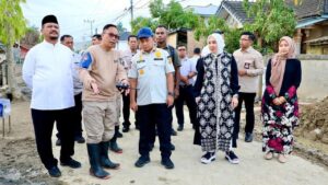 Mendagri Tito Karnavian Pantau Pembersihan Lumpur Pascabanjir di Aceh Tamiang