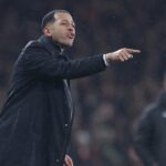 Liam Rosenior Tak Kaget Arsenal Tergelincir di Kandang Wolves, Soroti Ketatnya Liga Inggris