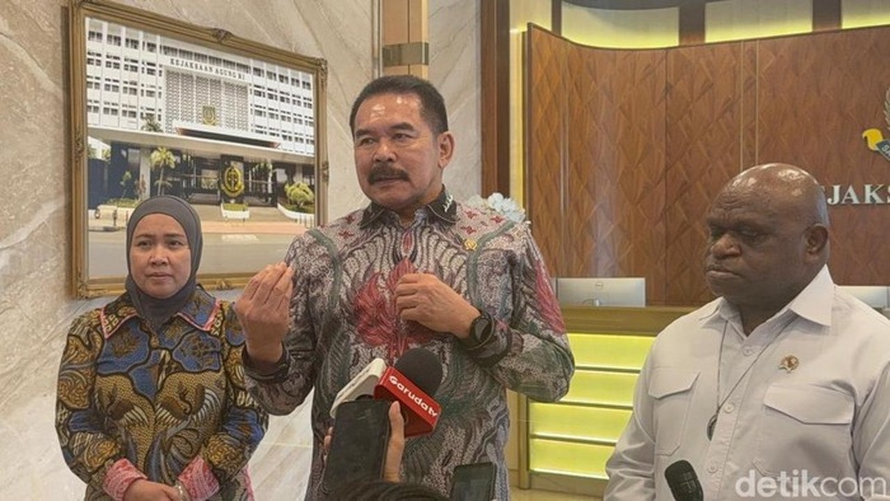 Menteri HAM Natalius Pigai Kantongi Restu Jaksa Agung untuk Unit Penyidikan Pelanggaran HAM Berat