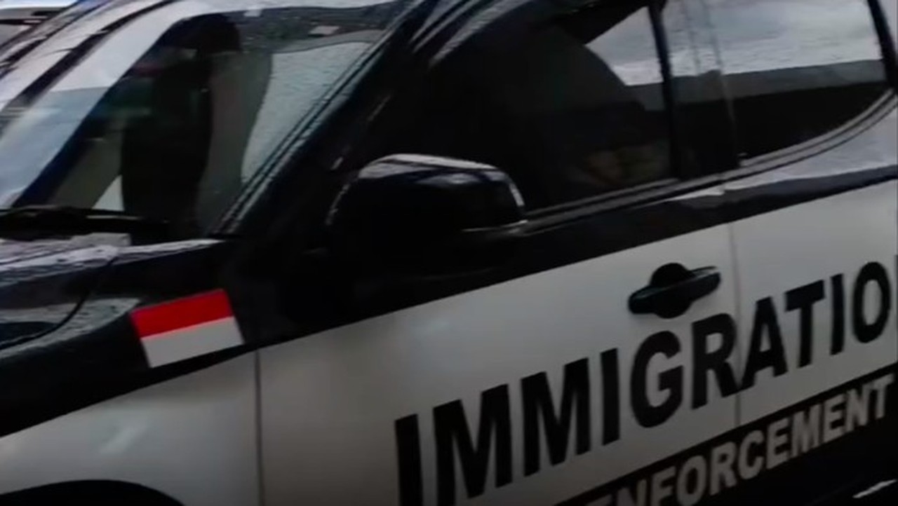 Imigrasi Jaksel Gerebek Event ‘Celebrity Portrait’, 13 WNA Tiongkok dan Malaysia Deportasi