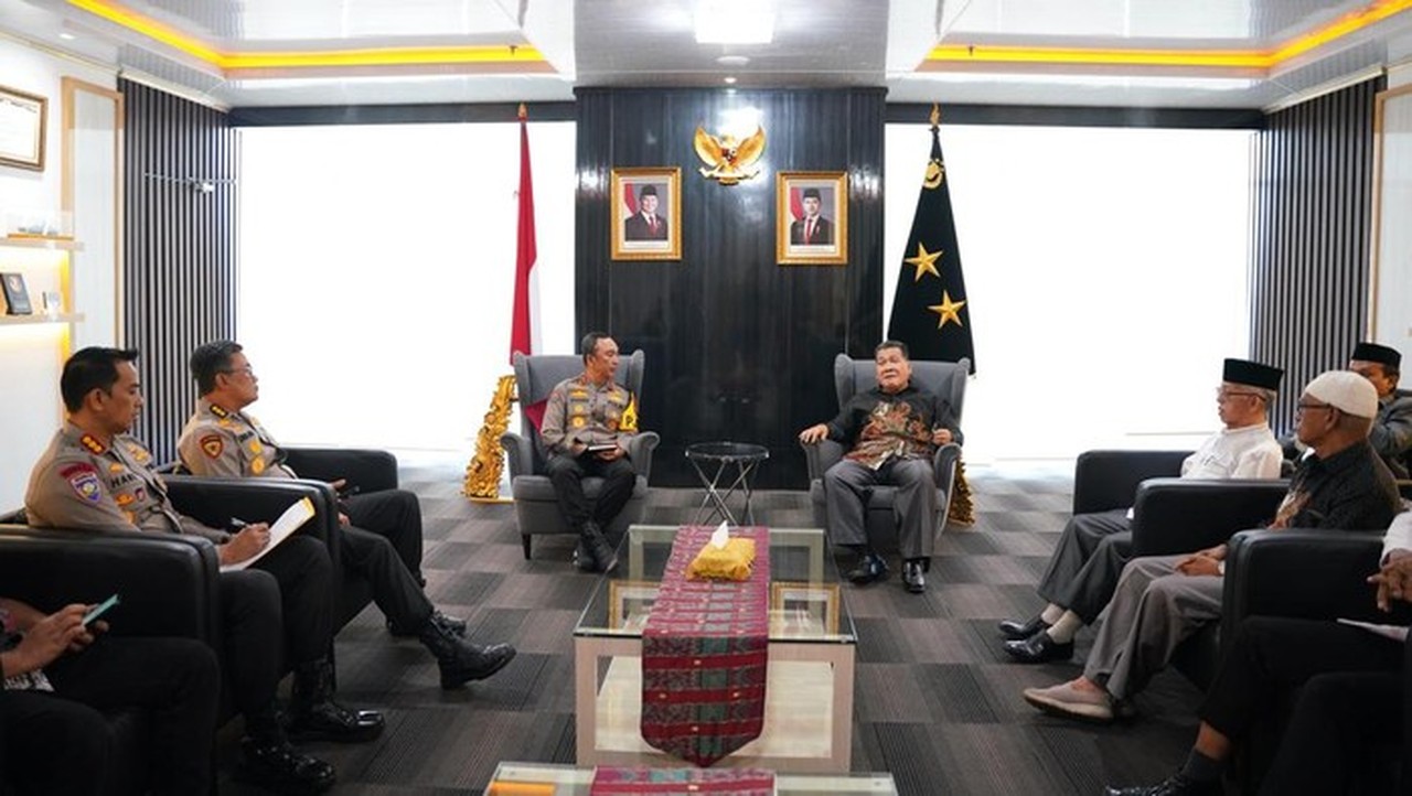 Kapolda Sumsel Perkuat Kolaborasi dengan FKUB, MUI, dan LDII untuk Jaga Kamtibmas Kapolda Sumsel Perkuat Kolaborasi dengan FKUB, MUI, dan LDII untuk Jaga Kamtibmas