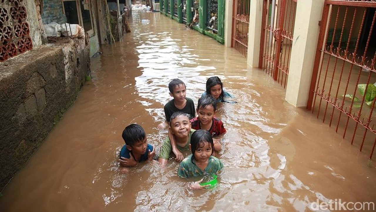 Pramono Ungkap Banjir Jakarta 1,5 Meter Akibat Curah Hujan Tinggi dan Kiriman Air Tangsel