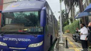 Surya Paloh Lepas Tim Safari Ramadan NasDem: Konsolidasi dan Silaturahmi di Bulan Suci