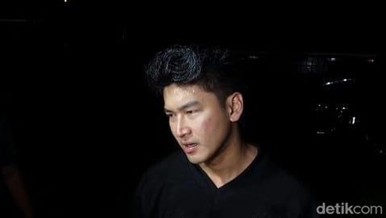 Anrez Adelio Gagal Damai dengan Friceilda Prillea, Kasus Dugaan Kekerasan Seksual Berlanjut ke Jalur Hukum Anrez Adelio Gagal Damai dengan Friceilda Prillea, Kasus Dugaan Kekerasan Seksual Berlanjut ke Jalur Hukum