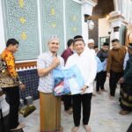 Mendagri Tito Karnavian Tinjau Bencana Aceh, Salurkan Bantuan di Banda Aceh Usai Salat Subuh