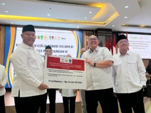 Komisi VIII DPR Pantau Penyaluran Bansos PKH dan Sembako di Batam, Nilai Capai Rp 34 Miliar