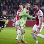 Maarten Paes Puas Debut di Ajax Meski Merasa Belum di Performa Puncak