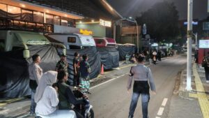 Syuting Film Lisa BLACKPINK di Kemang, Polisi Atur Lalu Lintas Akibat Keramaian Warga