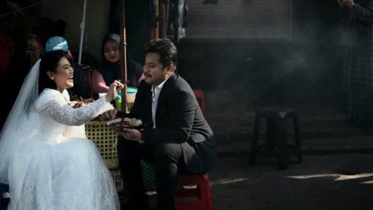 Komunikasi Retak, Boiyen Gugat Cerai Suami yang Baru Dinikahinya 2 Bulan Lalu Komunikasi Retak, Boiyen Gugat Cerai Suami yang Baru Dinikahinya 2 Bulan Lalu