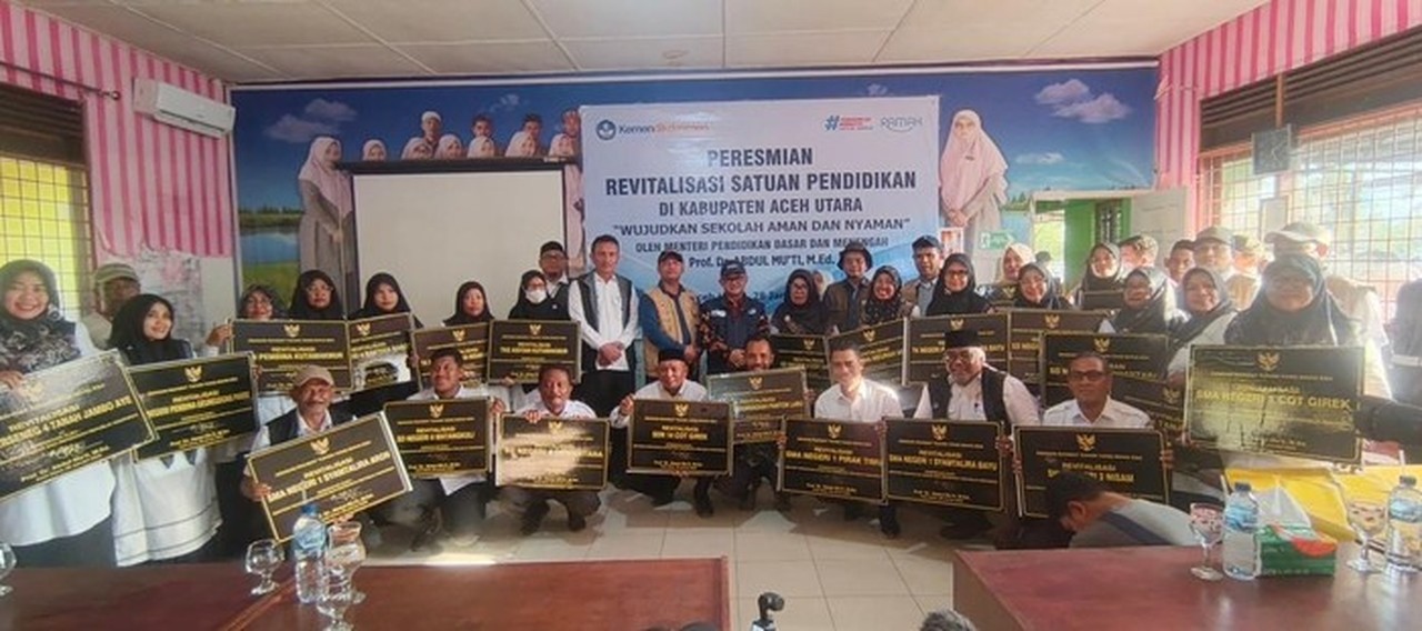 Mendikdasmen Resmikan 53 Sekolah Hasil Revitalisasi Pasca Bencana di Aceh Mendikdasmen Resmikan 53 Sekolah Hasil Revitalisasi Pasca Bencana di Aceh