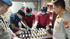 Kapolres Depok dan Kapolsek Jalani Tes Urine Dadakan, Seluruhnya Dinyatakan Negatif