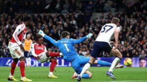 Derby London Utara: Eze Pecah Telur 18 Laga, Kolo Muani Buka Gol Perdana EPL