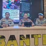 Kecelakaan Maut di Pandeglang: Ojek Terjatuh Akibat Jalan Rusak, Korban Tewas, Sopir Dilaporkan