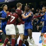 Drama Chelsea vs West Ham: Adama Traore Picu Keributan, Todibo Kartu Merah