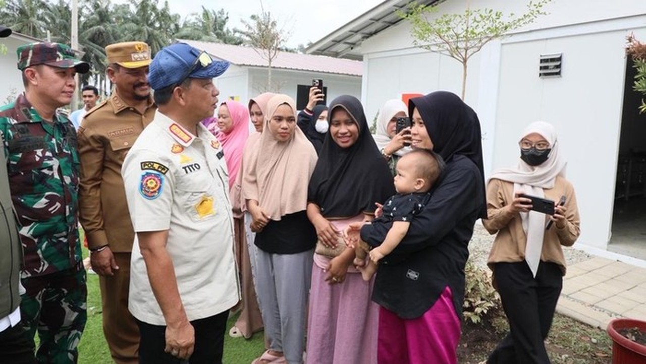 Tito Karnavian Tinjau Huntara di Aceh Tamiang, Pastikan Pengungsi Hidup Layak