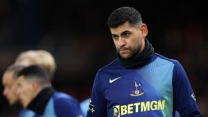 Romero Sindir Manajemen Tottenham Akibat Badai Cedera dan Minimnya Aktivitas Transfer