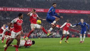 Declan Rice Puji Chelsea: Liam Rosenior Ubah Tim Jadi Sangat Bagus