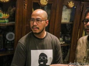 Pandji Pragiwaksono Tegaskan Tetap Berkomedi Meski Tanpa “Mens Rea”