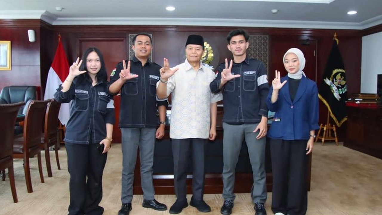 HNW Ajak Mahasiswa UMJ Kuasai Legislasi Demi Indonesia Emas 2045